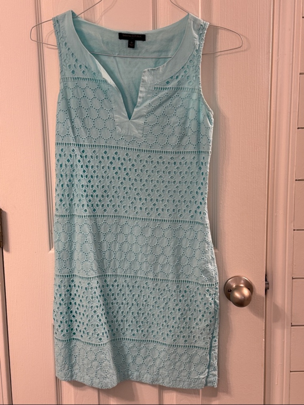 Banana Republic Teal Eyelet Dress Size 0 Sleeveless Sheath Lined Side Zip